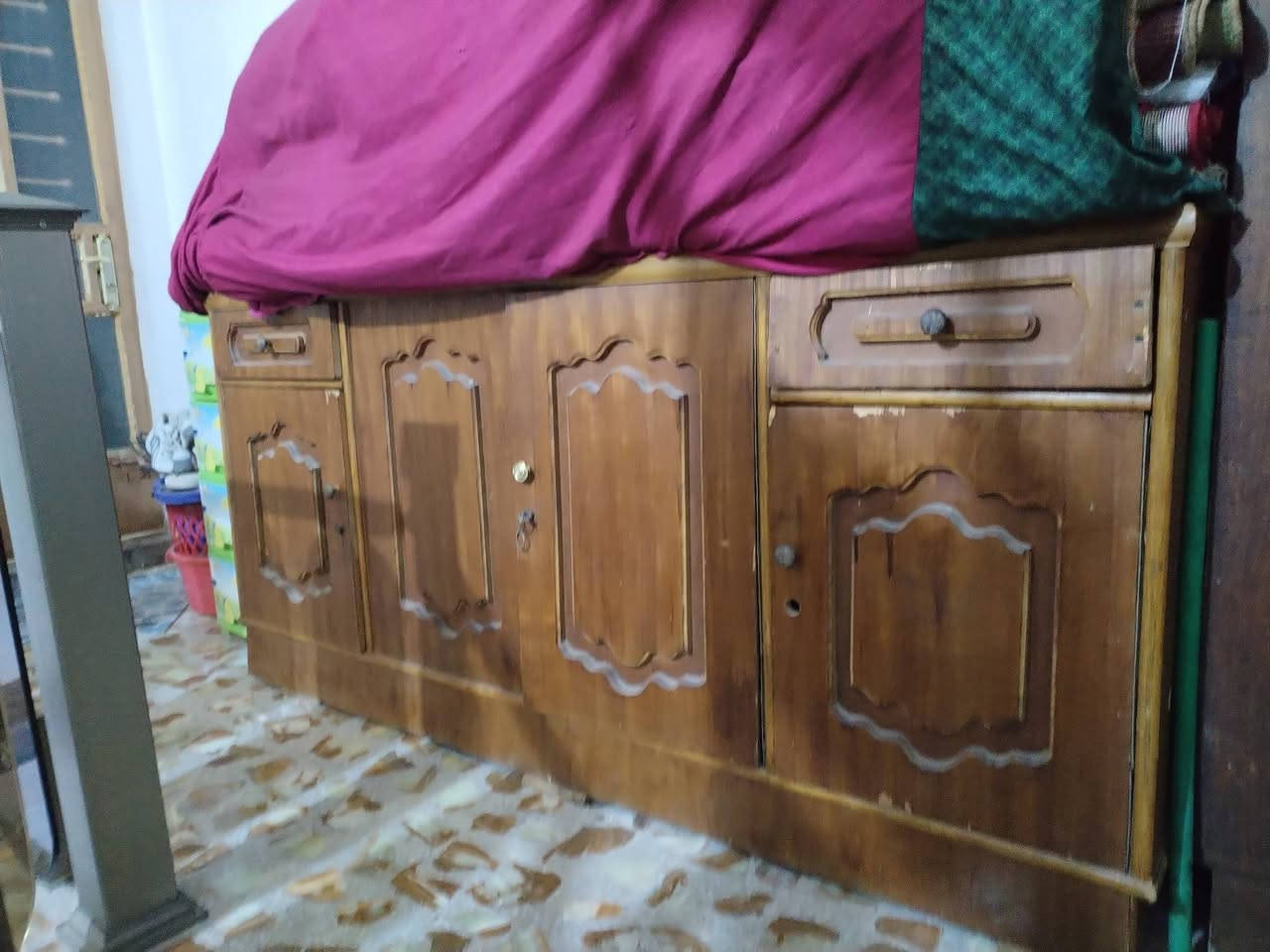 السلام عليكم
كنتور بابين  ومحمل مال فراش للبيع مكاني الزعفرانيه السعر ١٠٠ الف
***********
