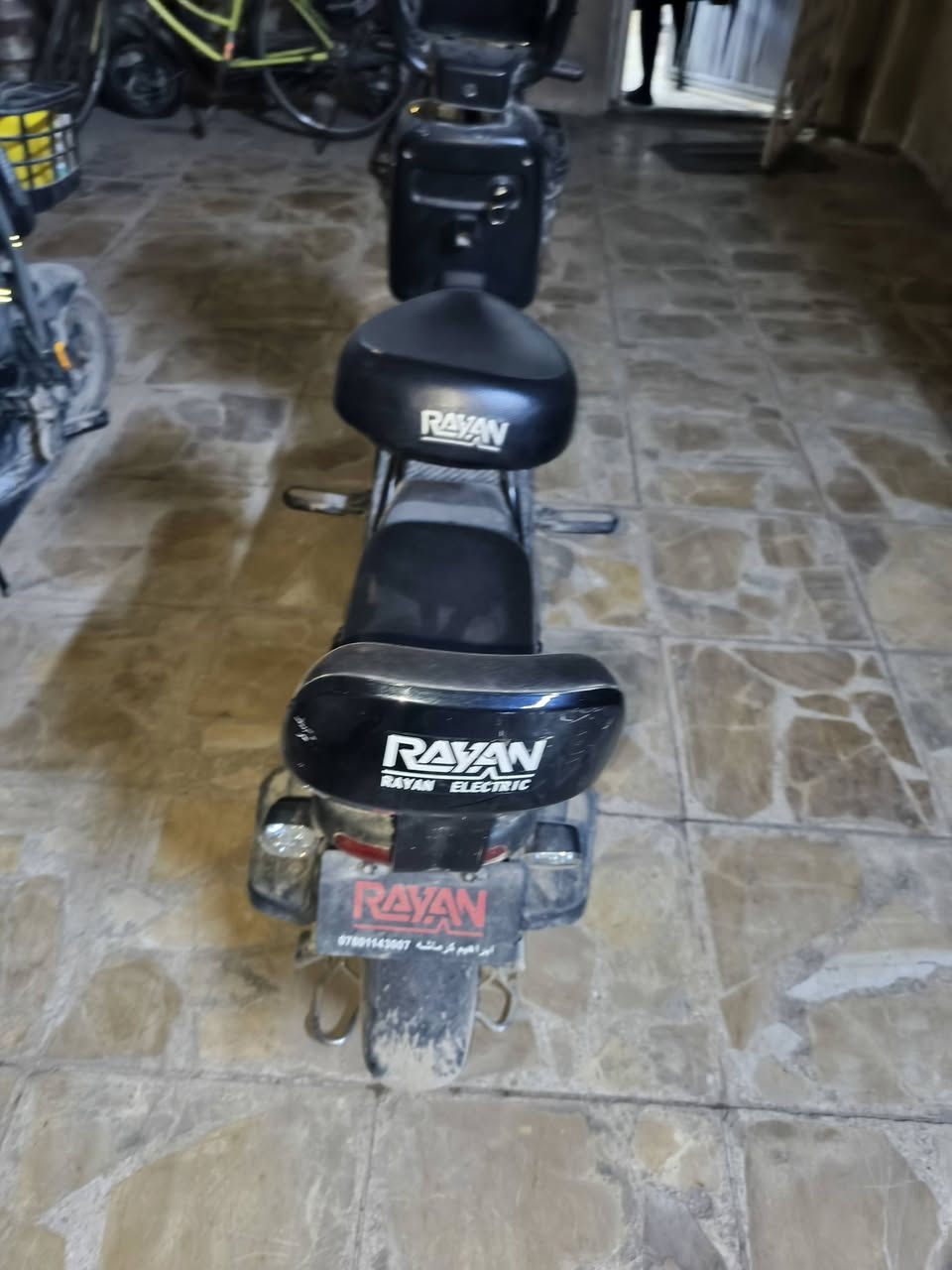 دراجه شحن 14 موديل 25 تمشي سرعه 40 بيها مانع انزلاق  واشاير يمنه يسره لايت عالي مكاني بغداد الاعضميه سعرها 300 بيها مجال للاستفسار ***********
