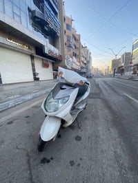 دراجه سكنس فحل للبيع دراجه جديده بس بيه حادث مامي رايده 650 و بيه مجال...