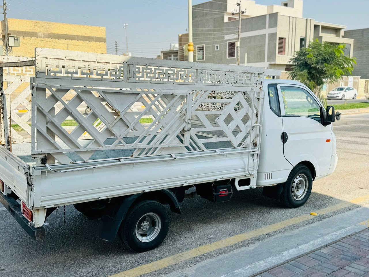 كيا هونداي موديل 2004مكينه 3000كير او مكينه مكفولات شاصي مكفول تبريد ثلج حداديه جديده تخم تاير سياره جاهزه اي نقص مابيه رقم كربلاء نكليزي بسمي سنويه جديده لل31السعر 73مكان سياره كربلاء للاستفسارمكلف بنشر ***********/***********
