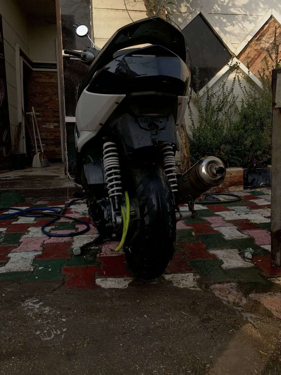 سلام  عليكم عندي دراجه سكنس للبيع الدراجه التزويد مالته رمبه بوشه ٥٨.٥ الدراجه نضيفه مكاني بغداد المنصور📍 الرقم *********** السعر 750
