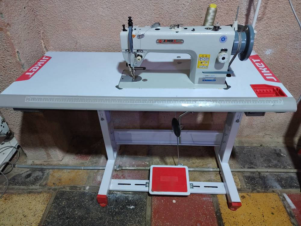 مكينه صناعي جاكيت جوزة خشنه ابره 25 نبذة 12 دبل بايه سحب ماطور كاتم مستعملة للبيع بغداد الشعب اتصال واتساب *********** بغداد, العراق
