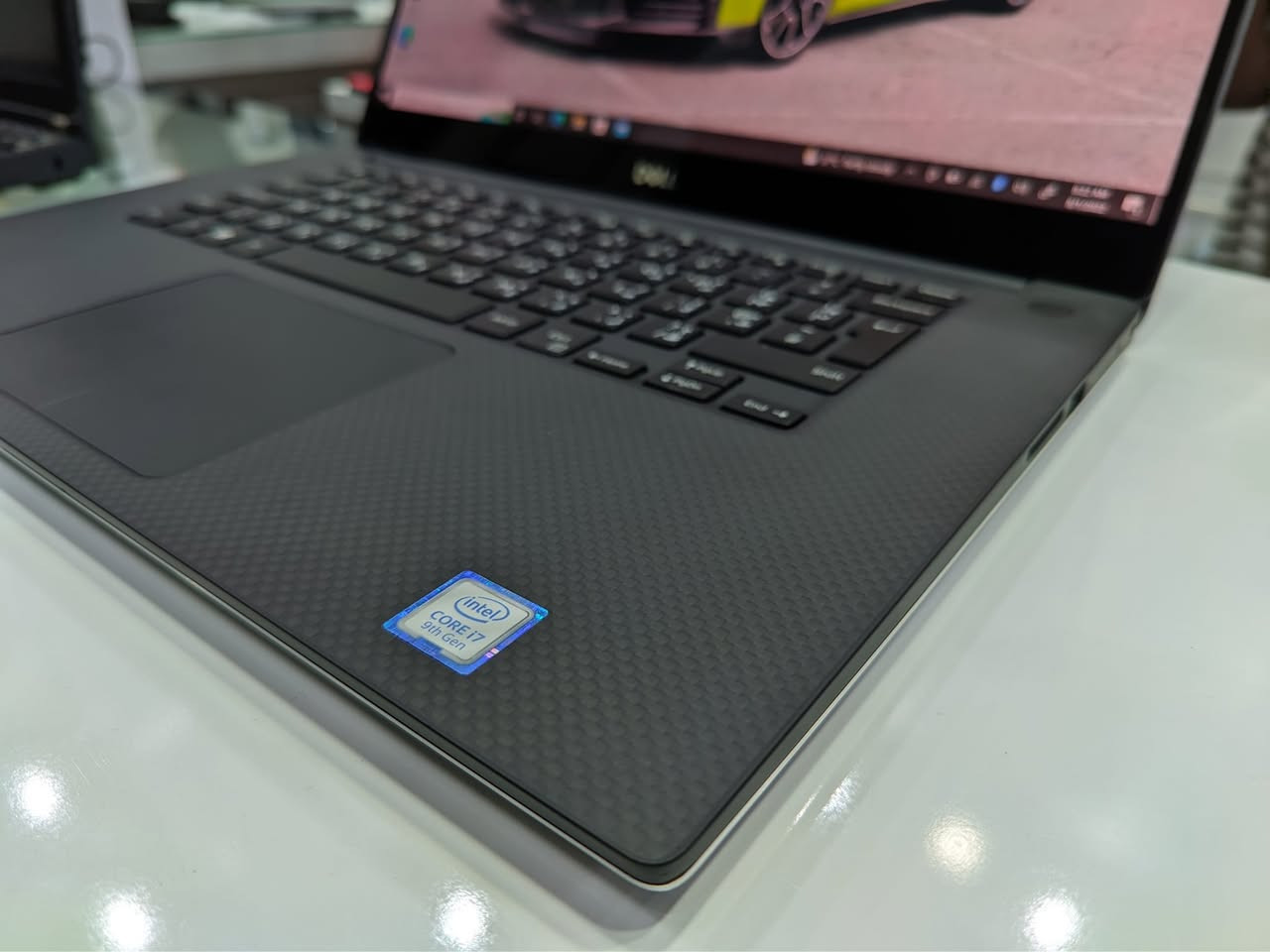 (( رجاءاً إقرأ المنشور بتركيز 🙏  ))

تحفة فنية من شركة DELL 💪🏻

أقوي لابتوب ديل للإلعاب والبرامج الثقيلة Dell Precision 5540 Workstation

#مواصفات_قوية

🔷 المعالج كور i7 من الجيل التاسع بأعلى و أقوى فئة ( H ) و فئة H تعني: High Performance أي (فئة الأداء القوي) وهذه الفئة خاصة للإلعاب وبرامج التصاميم والهندسة.

🔷 الرامات حجم 16 كيكا DDR4 بسرعة عالية 2667MHz 

🔷 الهارد 512 كيكا نوع SSD - NVMe (أسرع من SSD العادي إللي هو أصلاً سريع)

🔷 يحتوي على كارتين شاشة:

الأول كارت داخلي: أحدث نوع (ألترا أتش دي - UHD) حجم 8 كيكا

الثاني كارت خارجي: NVIDIA Quadro T1000 حجم 4 كيكا أسرع فئة GDDR5 

🔷 الشاشة من أحلى الشاشات اللى ممكن تشوفها، 15.6 إنج Full HD (تشبع لوني رائع +  حواف سلم)

🔷 كيبورد (ضوئي)

#اللابتوب_يحتوي_على_أهم_البرامج (يعني تستمله جاهز):  

1️⃣ حزمة أوفيس كاملة (مفعلة مدى الحياة) ✅

2️⃣ كل برامج الأدوبي  ✅

3️⃣ برامج الاوتوكاد (مفعلة مدى الحياة) ✅

4️⃣ سينمانا وشبكتي لمشاهده الافلام ومباريات كرة القدم ✅

5️⃣ كيم لوب (تنزل أي لعبة بكل سهولة) ✅

6️⃣ منصة ستيم ✅

7️⃣ واتساب ✅

8️⃣ تليكرام ✅

#السعر 650 ألف مع #سيت_هدايا_موضح_بالصور

#ملاحظة: ضمان إسبوع إستبدال فوري + اللابتوب يوصلك منصب عليه الأوفيس و برامج مونتاج و هندسة، بالإضافة لبرامج الكيم لوب الخاص بالألعاب + يوصلك مع الهدايا مغلف داخل بوكس بكل عنايه وأناقة 🎁

بغداد شارع فلسطين (توصيل #مجاني بكل العراق)

*********** (موجود واتساب)
