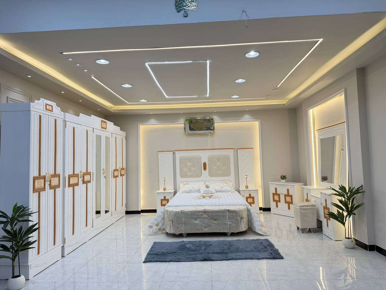 غرف نجارة عراقية 💯💯
السرير بلوك 6 ارجل، 200 سم طول، 160 سم عرض السرير
مع شازلون و طابوريه بسعر مناسب عروضات الشهر الكريم
___________________
تاخمی ژووری نوستن کامل مواسەفات
تەخت 200 سم درێژی، 160 سم پانی. لەگەل دۆلاب و مێزتەوالێت بە گونجاوترین نرخ بەبۆنەی مانگی پیرۆزی ڕەمەزان


**إذا كنت صاحب هذا الإعلان وتريد حذفه لأي سبب، رجاءا أرسل رسالة إلى الدعم الفني**