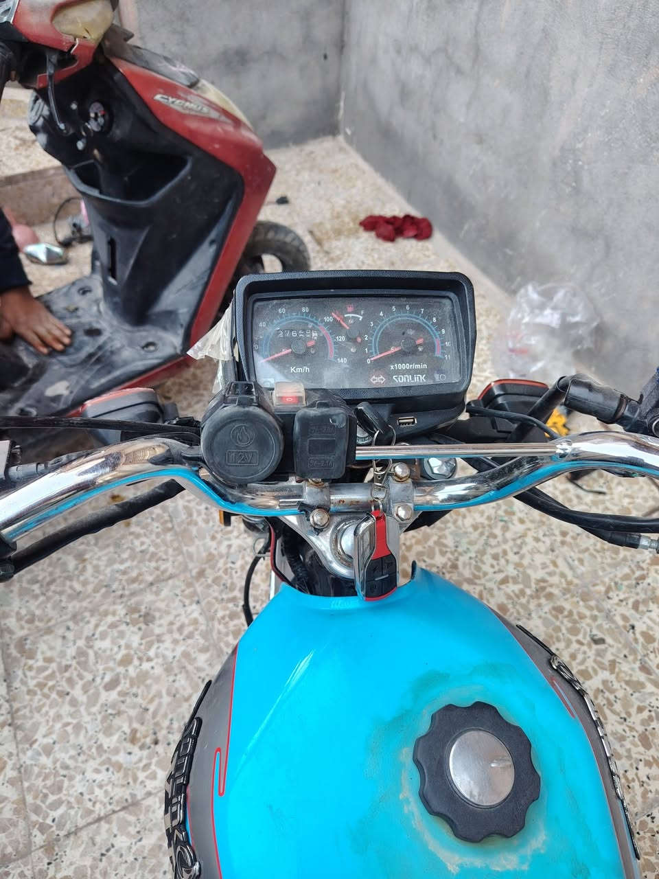 دراجه سيفان ٥كير رقم كربلاء سنويه مستلم باقي بس اللوحات ٨٠٠ قفل كربلاء الحر ***********
