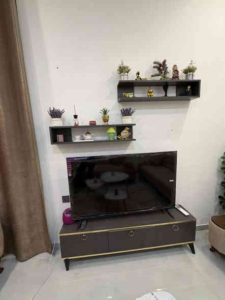 للبيع 
ميز شاشة عدد3 الواحد ب75 الف 
بالمنصور 
للتواصل 
***********
