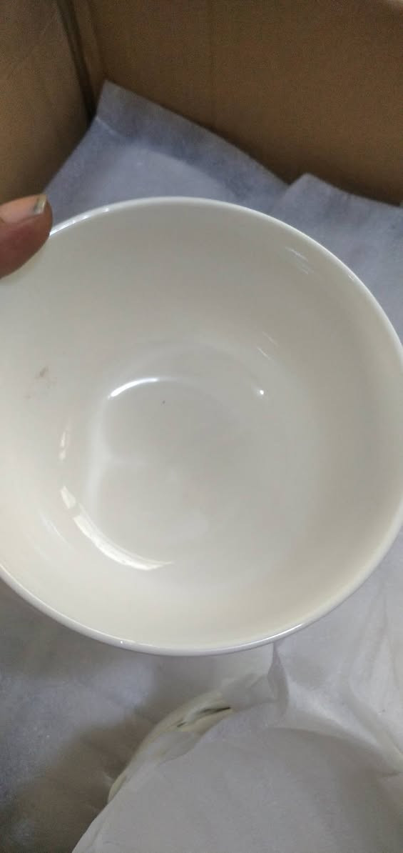 سلام عليكم العدد ٤٥ كاسه 
السعر ١٩ الف قفل
حله شارع 80 من جهه كربلاء قرب مدرسة زهور بابل الابتدائيه 
*********** حلة, بابل
