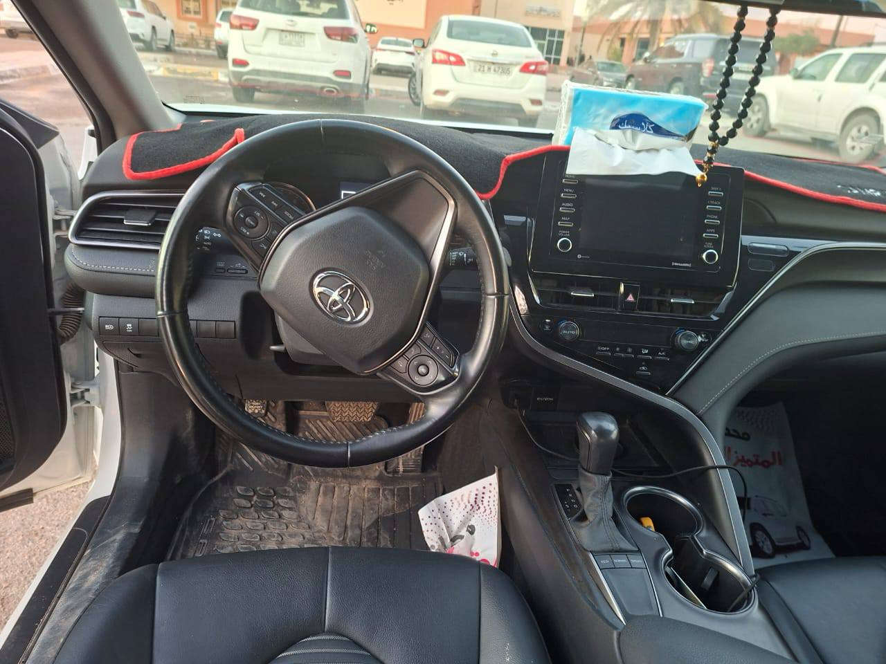 كامري موديل 24
مواصفات se
حادثه ربع الجاملغ الخلفي وحافة قبق الجنطه 
تخم تاير تبريد السياره جاهزه رقم بغداد 
ماشيه 54الف كيلو 
السعر 22الف وبيه مجال قليل 
مكانه الانبار الفلوجة 
***********
