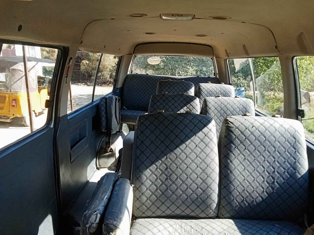 سلام عليكم اخوان سياره H للبيع مكفوله من الضربه القويه و الصبغ و تخم تاير ، حداديه ، رقم انكليزي ، مداور ثاني يوم  
السعر 77 وبيها مجال اتصال على الرقم 
***********
