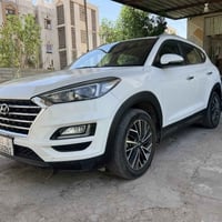 للبيع توسان موديل 2020 محرك 2000 دوش ماشيه 100 السياره فول مواصفات عدا...