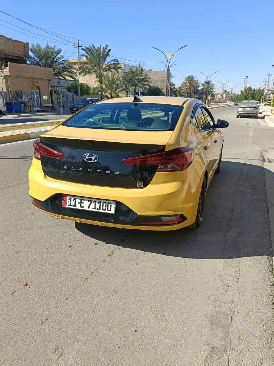 السلام عليكم النترا البيع وارد امريكي الضرر الباب صوب العبري موديل 2020 محرك 2000 دوش كير أي تي  المرغوب  مع منضومه غاز حداديه جديده تخم تاير جديد رقم بغداد بسمي تحويل مباشر مفصره هيئه وغرامات 
المواصفات نص فول 
تحديد مسار 
مانع انزلاق 
رادار جانبي 
توقف ذاتي 
السعر 135$ 
المكان كربلاء الحر 
رقم الهاتف *********** 
غير متواجد ع الفيس الاتصال ع الرقم
