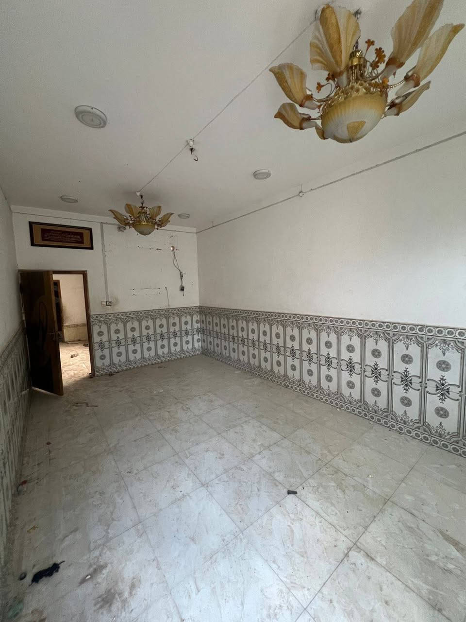 يا الله بيت الرهان نجف حي ميسان مساحه 125 متر شارع الجامع موصفات غرفة و صالة و مطبخ وستقبال و صحيات داخليه و خرجيه سعر الرهان 36 مليون قفل
الاستفسار ***********
ملاحضه يوجد بيوت الإيجار
