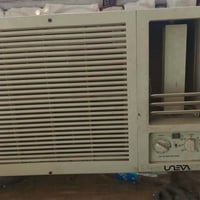 مكيف 2 طن شغال  اتكفل من تصليح وعطل  سعر 250 وبي مجال تواصل 0780053337...