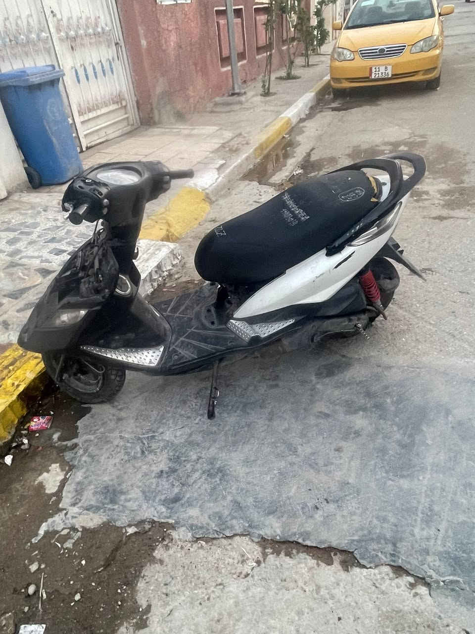 شلونكم شباب دراجه ثلعب أبيع كوم حديد 250 الف بس ولله دراجه طياره بس كابريتر اذا تريد جيب كابريتر وياك وجرب منتهي يمكن طاك سويج بيه ومجطله العنوان البلديات خلف حيدر ابو شربت يم مدرسه تغلب *********** تره ولله ما اعرف بيهن ♥️
