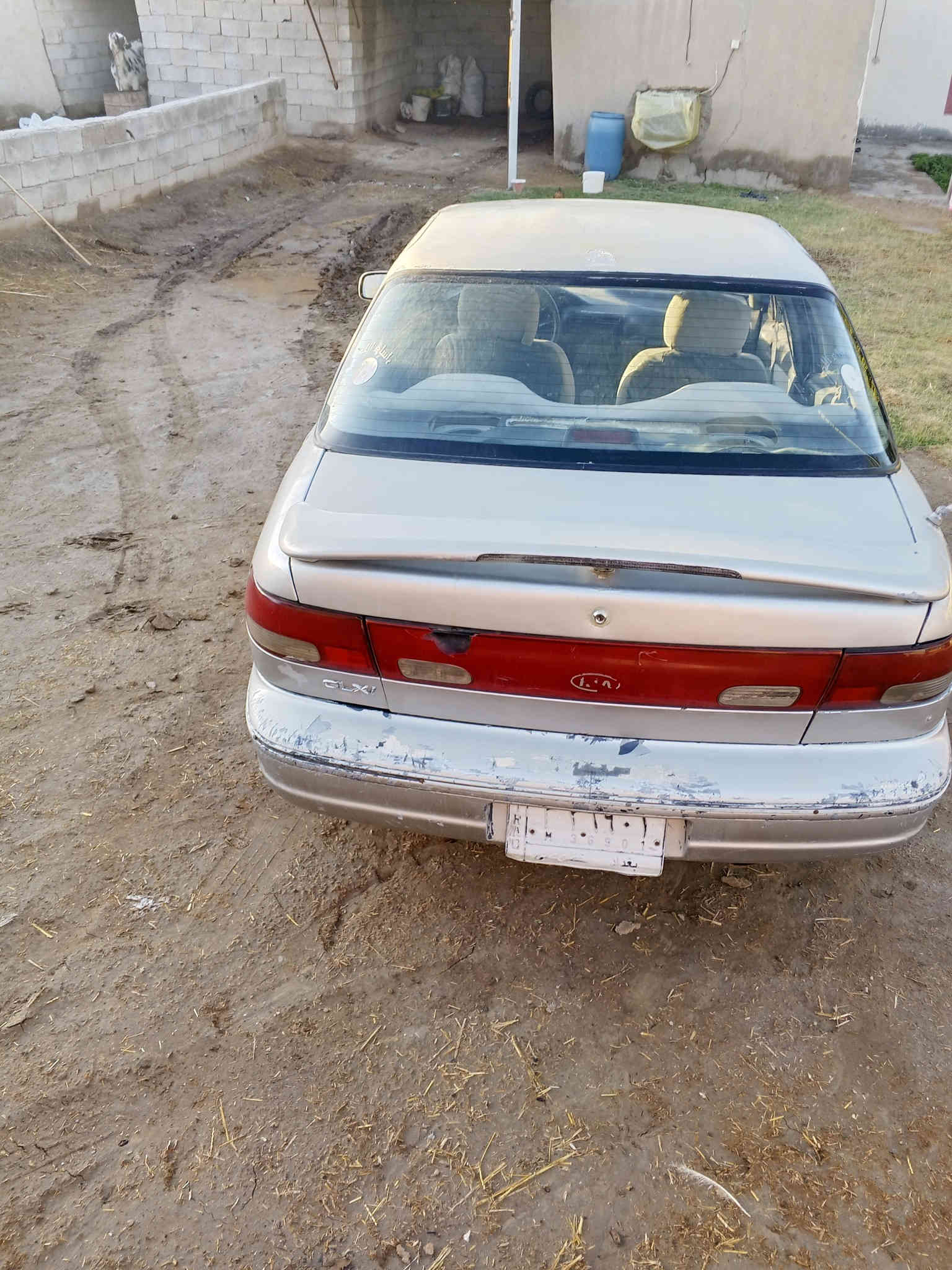 سيارة للبيع مشروع وطني نوع السيارة كيا سيفيا موديل السيارة (٩٤) السيارة مكفولة من كلشي مكينه وكير وحدادية 
سعر السيارة (٣٢) ورقة وبيها مجال رقم السيارة بغداد 
المكان: واسط النعمانية 
رقم الهاتف: ***********
