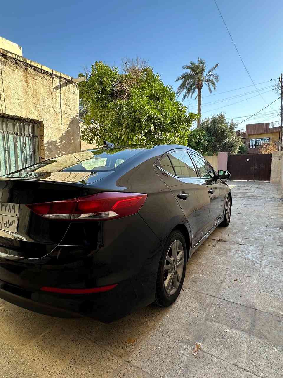 النترا 2018 امريكي للبيع
كفاله عامه من الصبغ 
مكينه 2000 دوش المرغوب 
ماشيه 113 الف مايل 
صدر امامي خلفي جديد 
باتري جديد 
دوشمة أرضيات 
شاشه تدعم كار بلي 
داخلي مال خليجي بيچي 

( ملاحظه حادث السياره مال امريكا الجاملغ والباب عكس السايق بدون دواخل بدون ايرباك واتبدلن ثنيناتهن نفس لون السياره مطابق الكود ) 

 اخوان السياره مال بيت وجديده بمعنه الكلمه باسمي تحويل مباشر 

مكان السياره بغداد العامريه 

*********** واتس فقط 
*********** اتصال فقط
