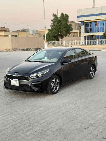 سلام عليكم  اخوان فورتي موديل  21امريكي  حادث جامل بدون دواخل  وبابين اثر شخوط وراشيهن  سياره جاهزه تخم تاير صدر جديد مكينه 2000دوش سياره  جديده  جاهزه من كلشي ***********,,,, اتصل
