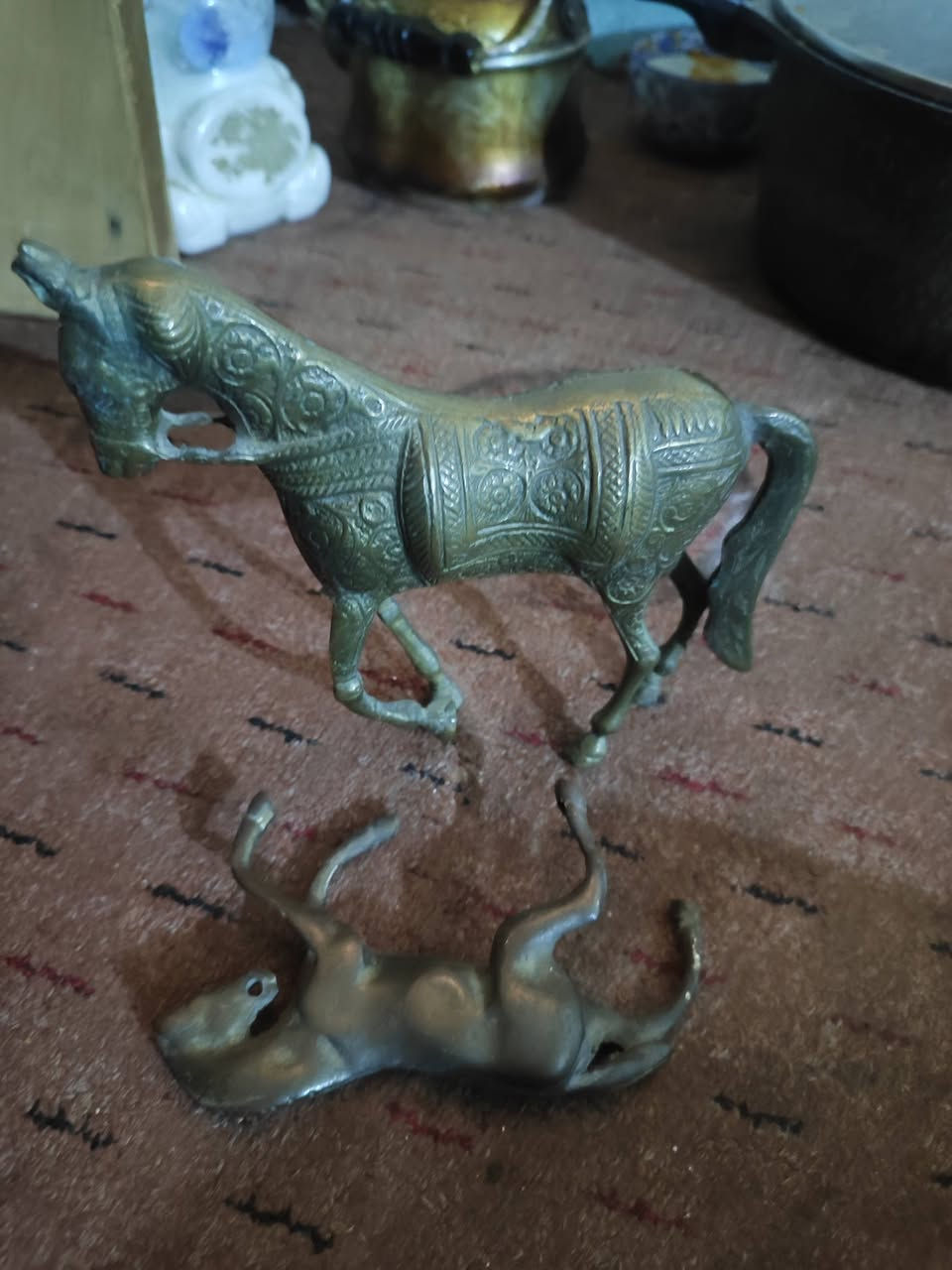 سلام عليكم هذني قدمات سعر 100 بغداد 
‏‪0776 841 6500‬‏
