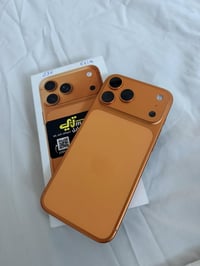 عندي 17 برو ماكس ذاكرة 256 نسخة ال ايسيم بطارية 100 ومستخدم شي قليل وم...