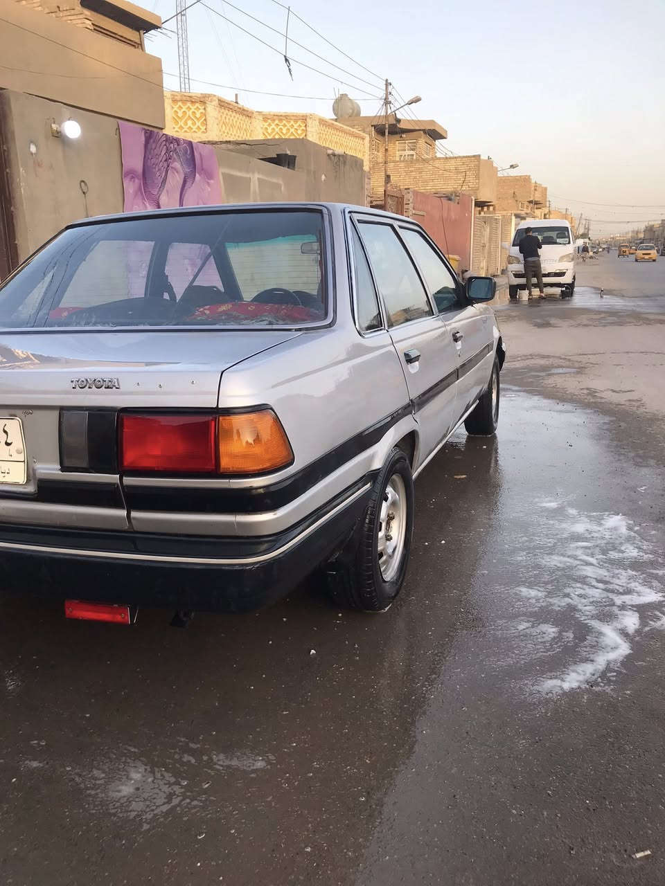 السلام عليكم من رخصه الادمن للبيع سياره تويوتا كرونه موديل 1985 معوقين سياره حلوه وجاهزه كير ومكينه مكفولات كير اوتو تخم تاير جديد حداده امامي خلفي كارتون كهربائيات جاهزة بيها رشات صبغ السعر (44) وبيها مجال للطيبين العنوان /بغداد /جسر ديالى /التائميم / رقم الهاتف (***********)
