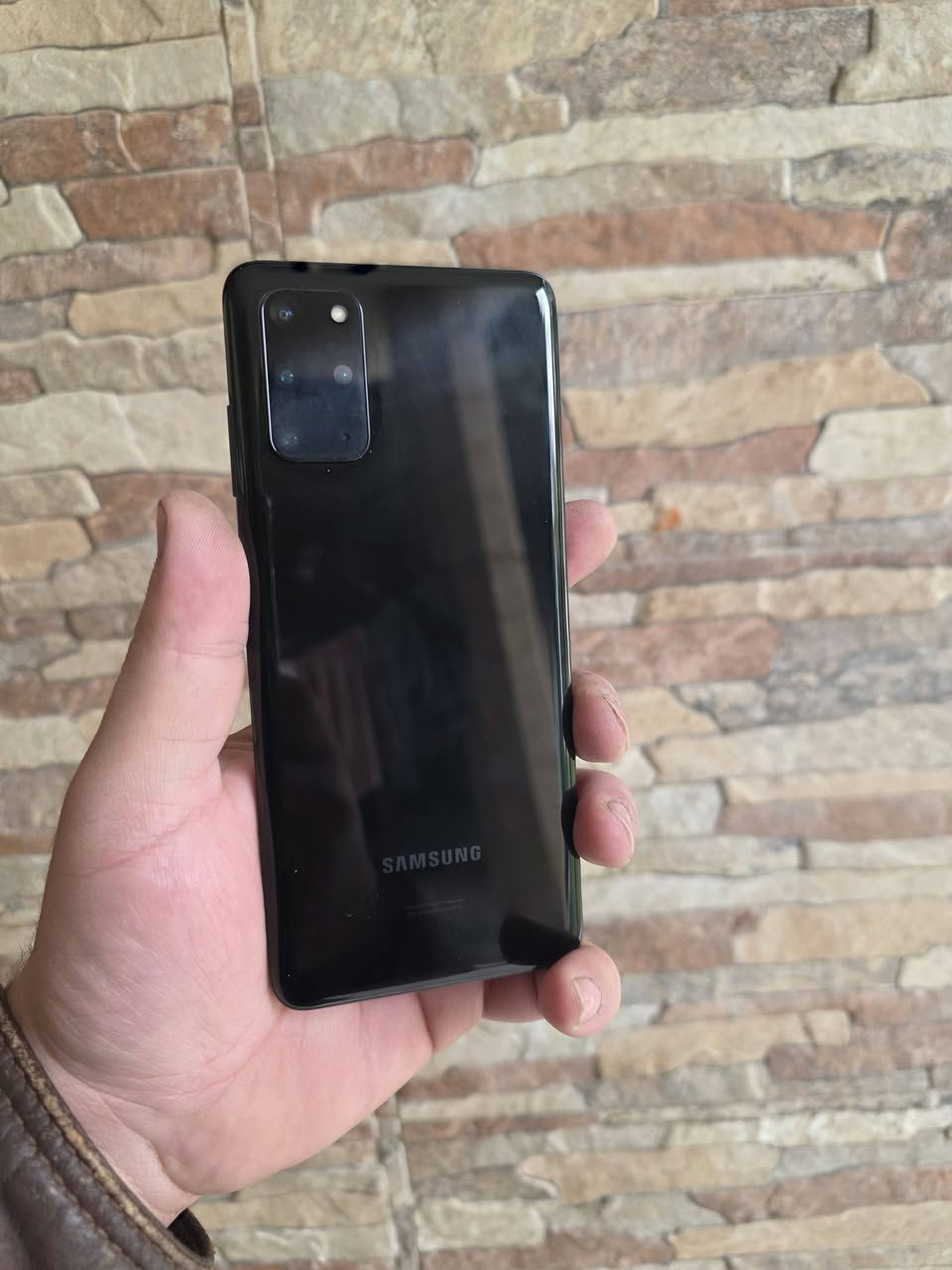 S20+
ذاكره 128
جهاز كلش نظيف لا مفتوح ولا بي طبع ..موصفاته معروفه يرهم بيع او مراوس .سعره 200الف الشراي فقط يراسل لو يخابر ***********
ملاحضه مهمه الجهاز بدون اي ملحقات فقط لاسق
