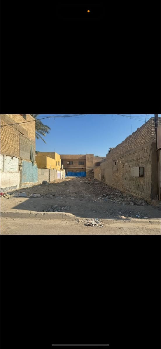 قطعه ارض للبيع عنوان زعفرانيه شارع المعهد
ال مساحه ٣١٠ الوجه ١٠ م النزال ٣١ م 
التواصل *********** 
اخوان موجود واتساب ما متواجد فيس
