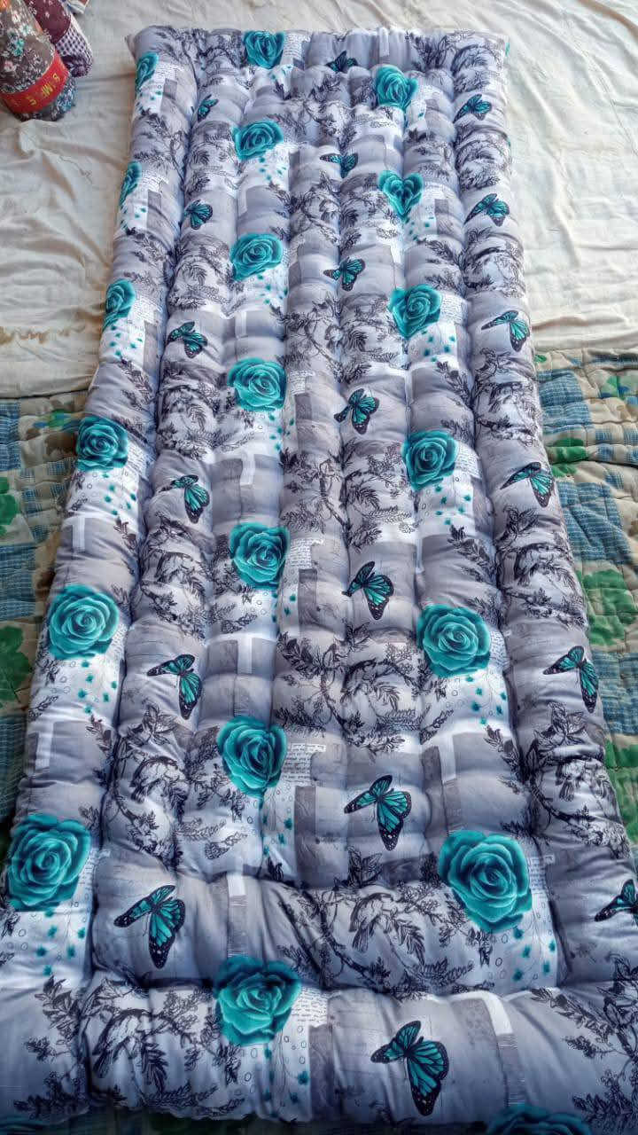 عرض خاص يتوفر لدينا جودليات السعر (10 الف دينار )الطول مترين والعرض 80
العنوان الرجيبه 
وتساب ***********
