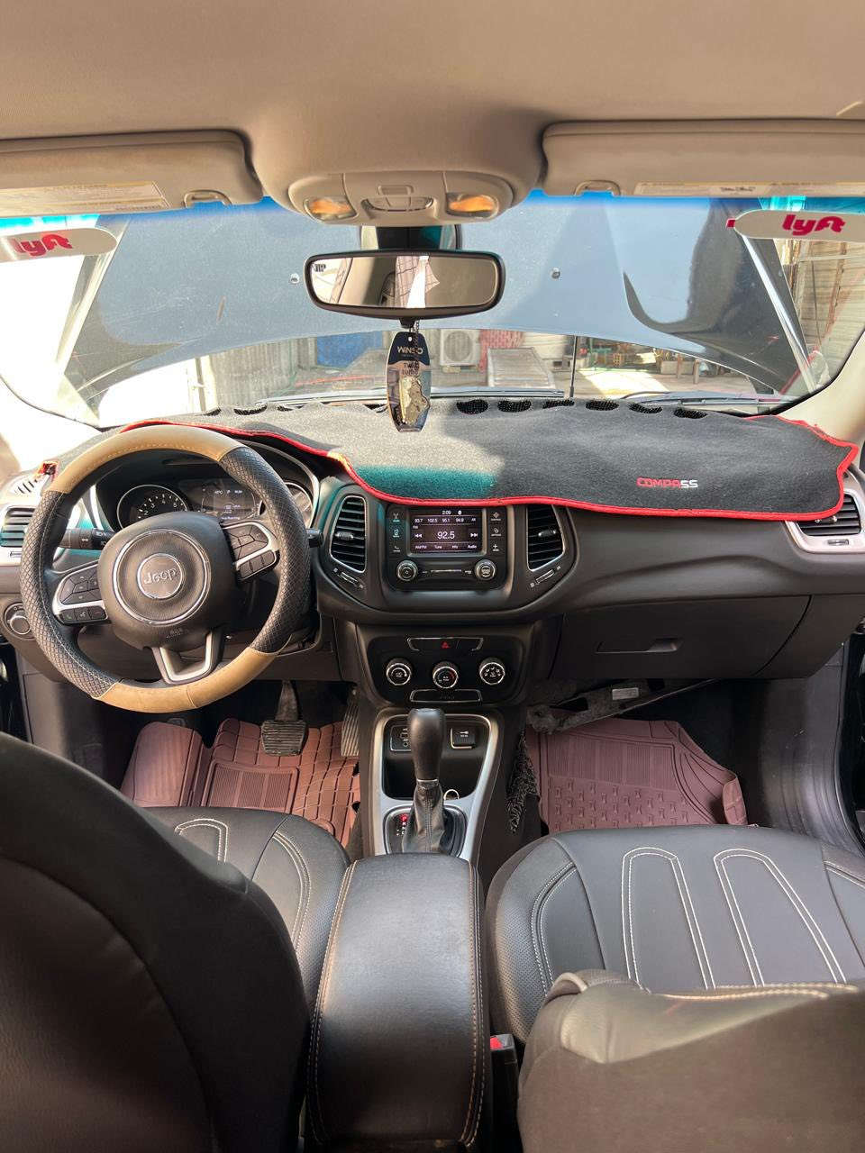 السلام عليكم
للبيع جيب كومباس 
موديل 2018
محرك 2400 .4سلندر
تعديل قطعه واحده صبغ 
تحكم استيرن 
شاشه ايباد 
ماشيه 54كيلو متر 
رقم اسليمانيه كلار قبل اسليمانيه ساعتين 
جديد 
بصمه تشغيل 
كامره دواره 
سايد ابريك بصمه 
اتو ستوب 
فول تحكم استيرن 
كروس سرعه 
ارباك راجع سستم
نضام ABS
مانع انزلاق 
دوشمة كشنات جديده 
السعر 135
الاتصال ***********
