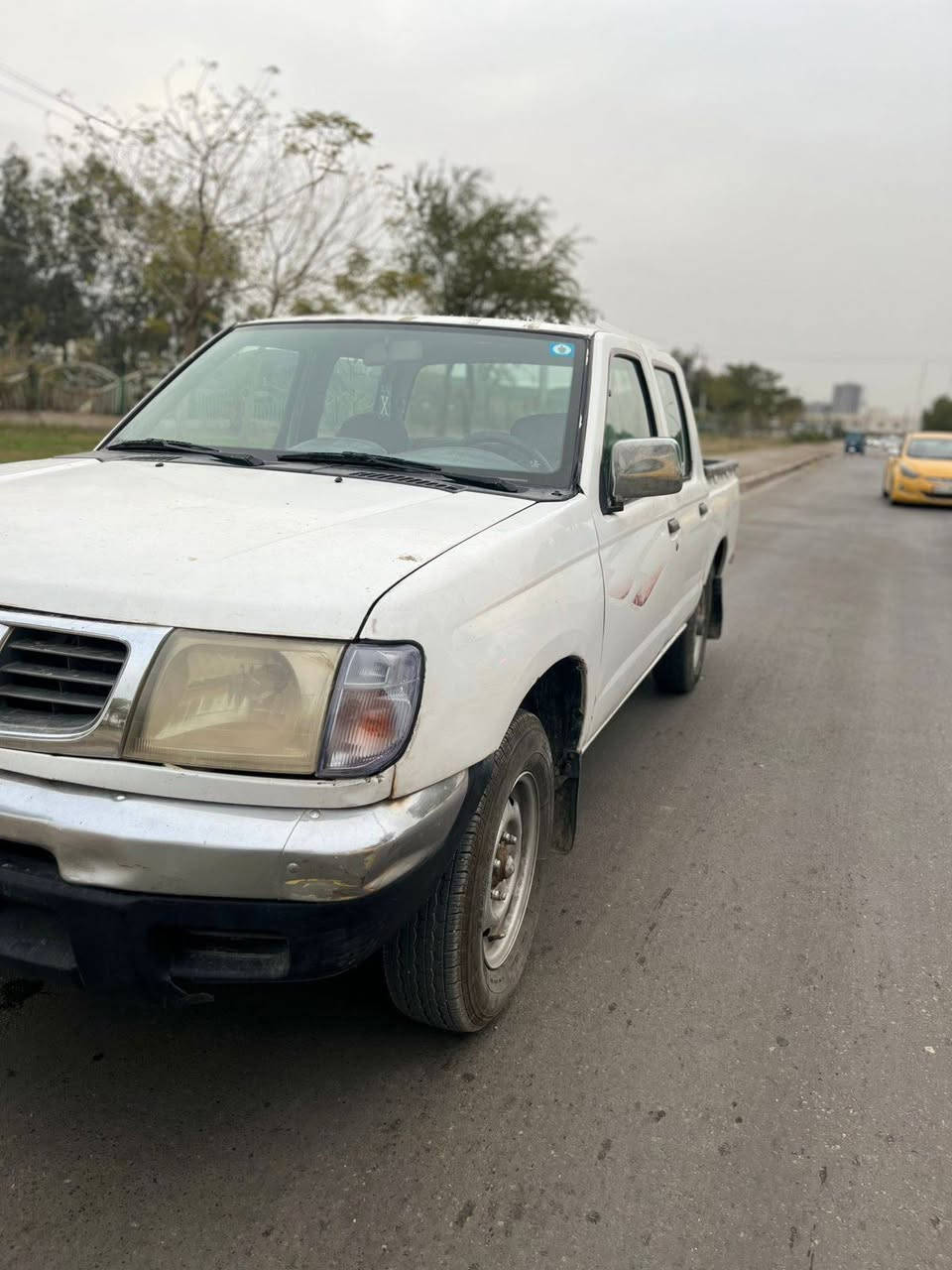 السلام عليكم بيكم نيسان ٢٠٠٢ سعر ٧٥ وبيها مجال ***********
