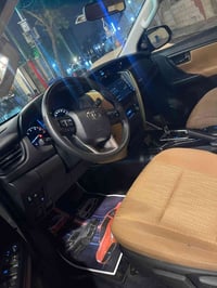 فورتشنر 2024 كفاله عامه  رقم بغداد بسمي تحويل مباشر  مواصفات السيارة  ...