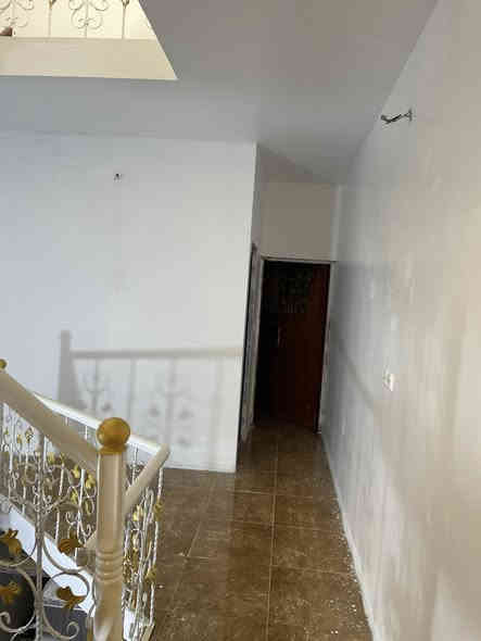 يا الله 
مشتمل للبيع في منطقة حي اور ال٣٠٠ بين صباح الخياط والسوق على شارع عريض
المساحة ٥٧ متر
واجه اربعة الا عشرين سانتيم
ونزال ١٥
يحتوي على ٣ غرف نوم
خدمات ٢
صالة خطار  ومطبخ ومنور 
للاستفسار
مكتب الحضارة للوساطة العقارية
***********
