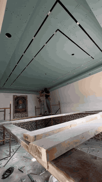 السيد للديكورات عمل كافة تصاميم الديكور الجبس / تغليف الجدران/
سقوف/ بديل الرخام /بديل الخشب /واجهات خارجية /
هاتف ***********#البصره_قضاء_المدينه #قضاء_المدينه
