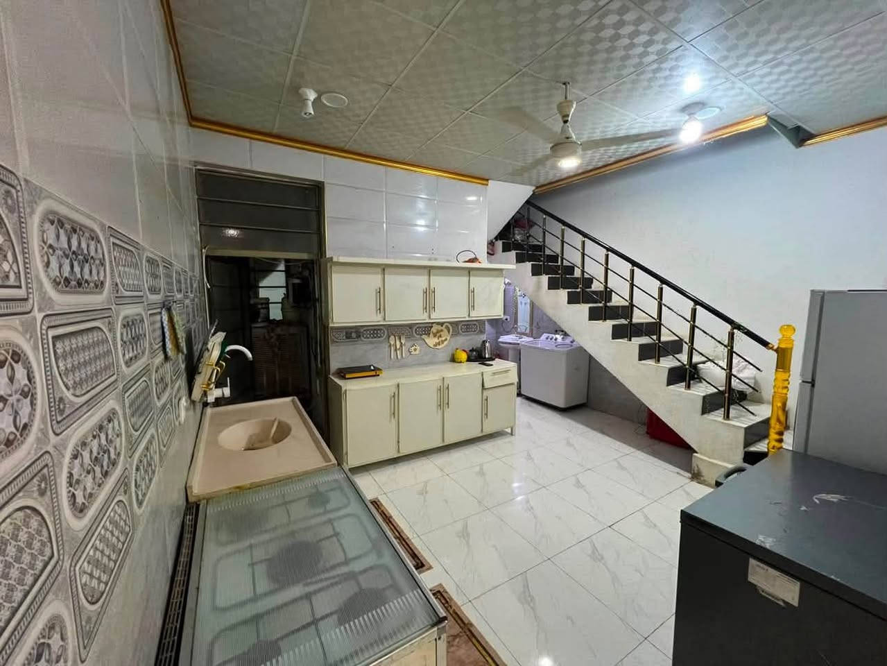 سلام عليكم بيت البيع
طابو زراعي سند 25
مساحه 100 متر
وجه 5 نزال 20
بيت كامل 
طابق واحد 
بناء حديث 
مجر 200 موقع ام العظام 
شارع العوادل 
كامل خدمات
يرهم مراوس 
سعر 55 بي مجال 
***********
