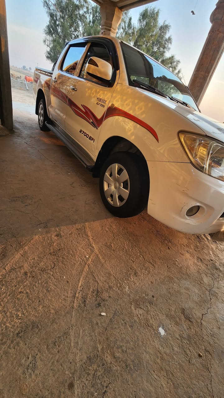 سلام عليكم فلاونزه كير عادي للبيع بدون صبغ موديل 2011
شاصي 19
سعودي ناطق 
رقم واسط سياره محرك تبريد حداديه كير مكفول كفاله عامه 
مكان بابل النيل السعر 165
***********
