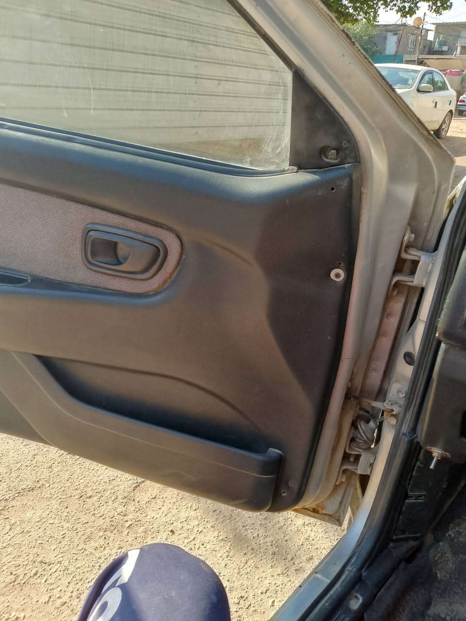 السلام عليكم ورحمه الله وبركاته
من رخصت مدير الكروب 
اعادت النشر بسبب الوعود الكاذبة 
هوندا أكسلة موديل 94 
رقم ديالئ محرك بي تبخير كير جديد 
شرط التحويل راعيها جيراني يريد تحويل 
سنويه بعد 7اشهر تسقط دخلها نضيف ترايها حلو 
تايرات زينه السعر 19وبي مجال خابر وتدلل
*********** مكاني بغداد الامين الثانية
