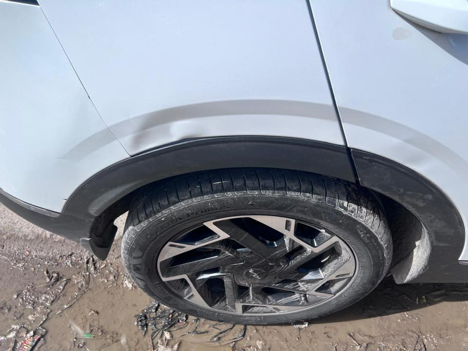 كيا سبورتج موديل ٢٠٢٣ خليجي شركة نيم

رقم اربيل جديد وسنوية بأسمي 

فول مواصفات بانوراما وكراسي كهرباء وتدفئة 

قبق جنطة كهرباء 

ماشية ٥٤ الف كيلو 

السيارة كفالة عامة عدا بارد موضح بالصور 

مكان بغداد حي اور 

***********

السعر ٢٢٠٠٠
