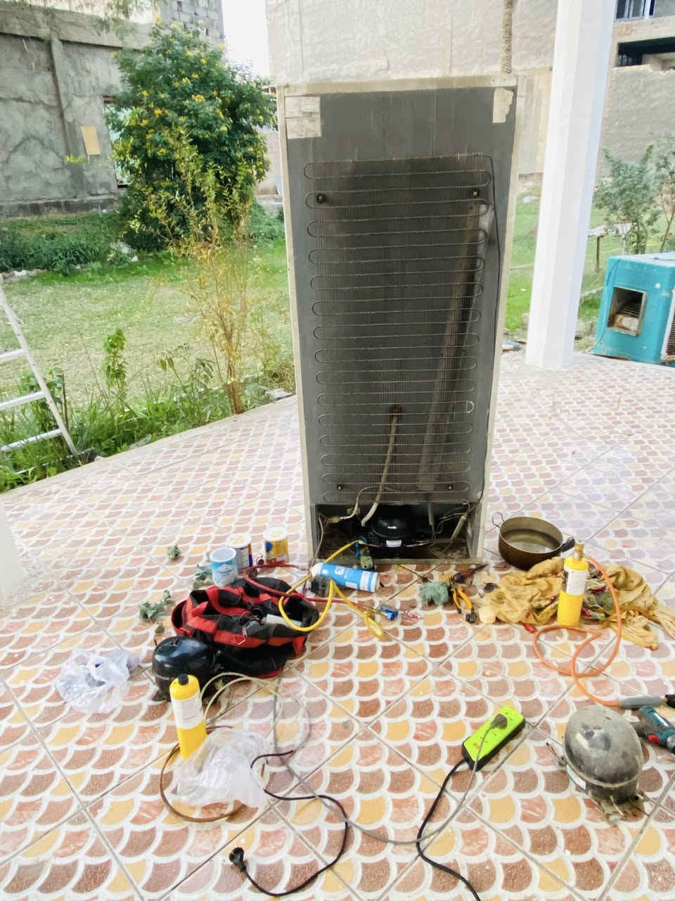 سلام عليكم اخوان العنده مجمده او ثلاجه حاير اشلون يصلحه ايصلحه يراسلني اني اجي اصلحه اله البيت وسعر مناسب وضمان عنوان قضاء المحاويل هذا رقمي ***********
