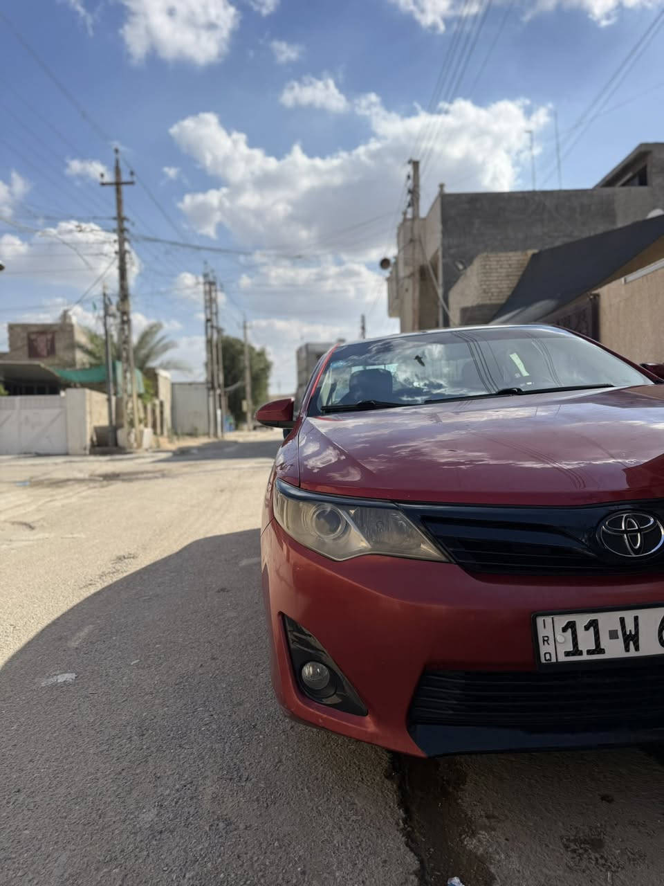 كامري موديل 2012 LE محسن فتحه
وارد امريكي حادثها قطعتين جمالغ خلفي باب خلفيه او البيبان اليمن بارد  ماشيه 106 الف مايل لون احمر غير محدد سنويه جديده بأسمي سياره مناقصها برغي سياره جاهزه للاخير ***********
السيارهب123 وبيها مجال بسيط
