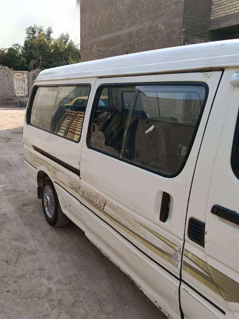 السلام عليكم فتون 2008 مكينه خير من الله حداديه كل جديد شاصي مكفول كير اكسن مكفول بيها ضربه كد شبر فوك الايت سنويه صاقطه سنه تخم تاير جديد دوشمه جديده صار اسبوع هيها غرامات مصفره السعر 50 وبيها مجال العنوان بغداد الرقم ***********
