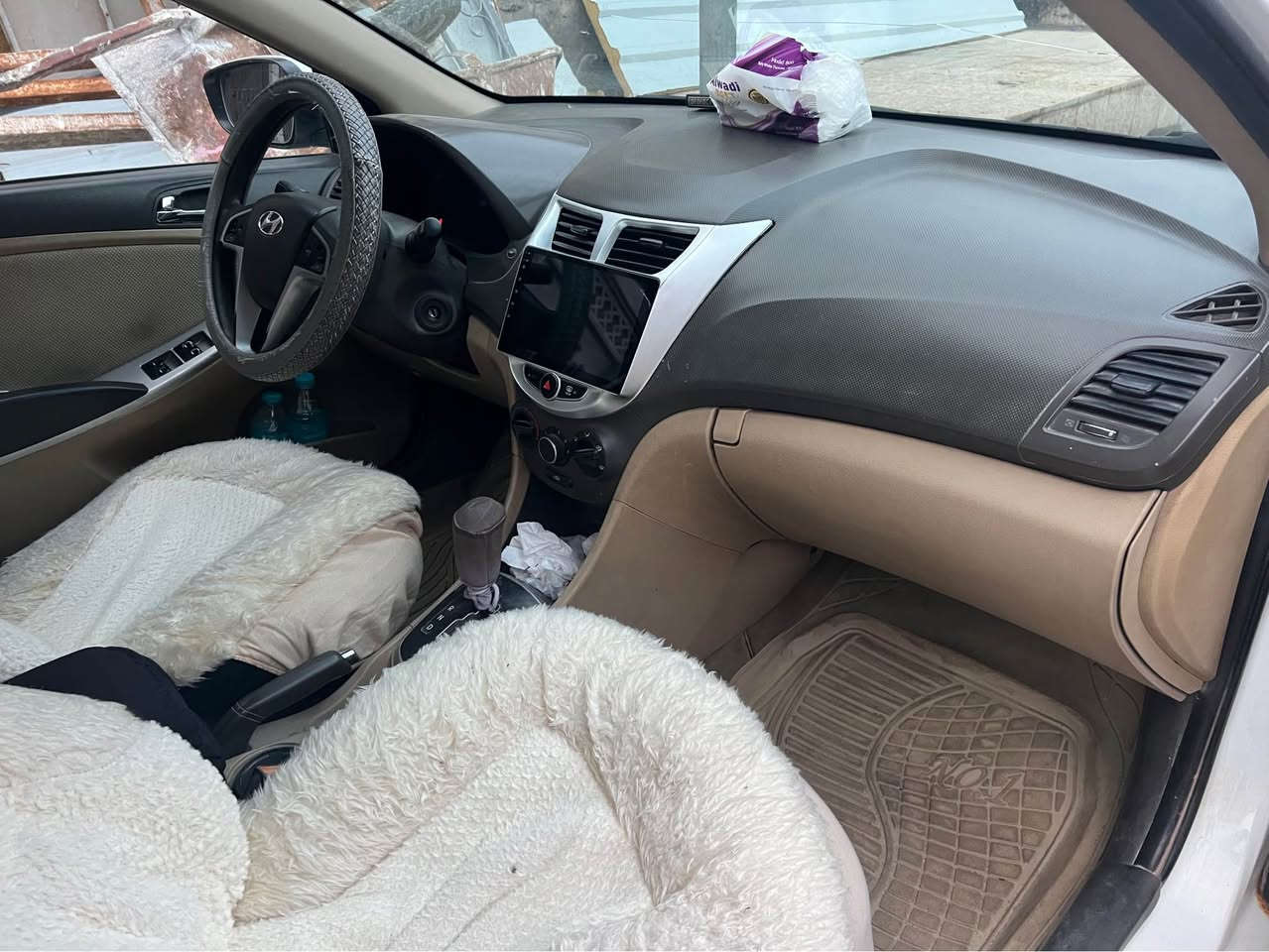 اكسنت وارد خليجي موديل ١٥ كفاله من ضربه وصبغ وتبديل كفاله بيه فقط حالوب مكينه 1600 فتحه فول الرقم بصره الجديد جاهزه السياره لأخير  السعر ٨٨  وبيه مجال *********** البصرة, العراق
