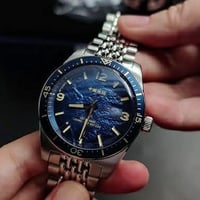 ساعات • متوفر