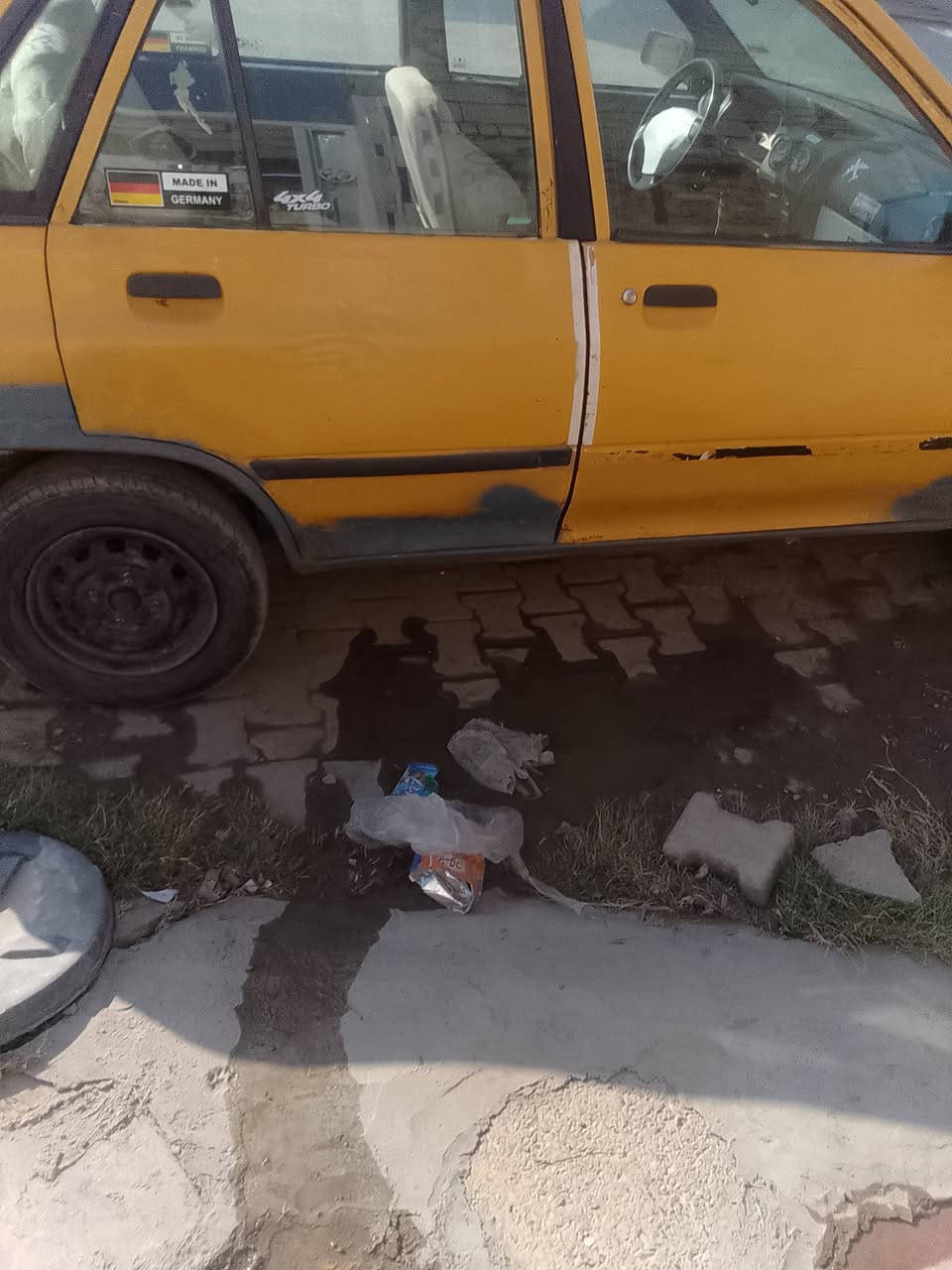 سايبه موديل2013للبيع بدون راعي اتكفل سرقه وعشائر السياره شغاله گيرومكينه كفاله عنوان  بغدادالسياحي شاعوره *********** السعر من الخير 11ورقه
