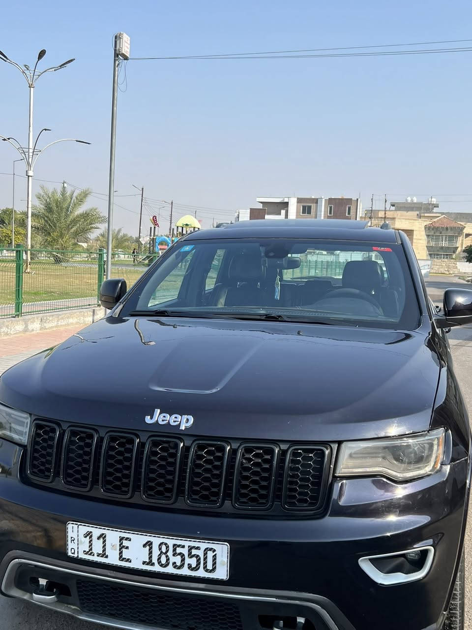 السلام عليكم جيب شيروكي موديل 18وارد امريكي فول 1/1اعلى مواصفات مكينه 3600 كفاله مكينه كير تخم تاير باتري جديد 3قطع صبغ  بدون تبديل وطارف جاملغ كلير بغداد باسمي تحويل مباشر  سعر 196 مكاني بغداد حي الجهاد ***********
