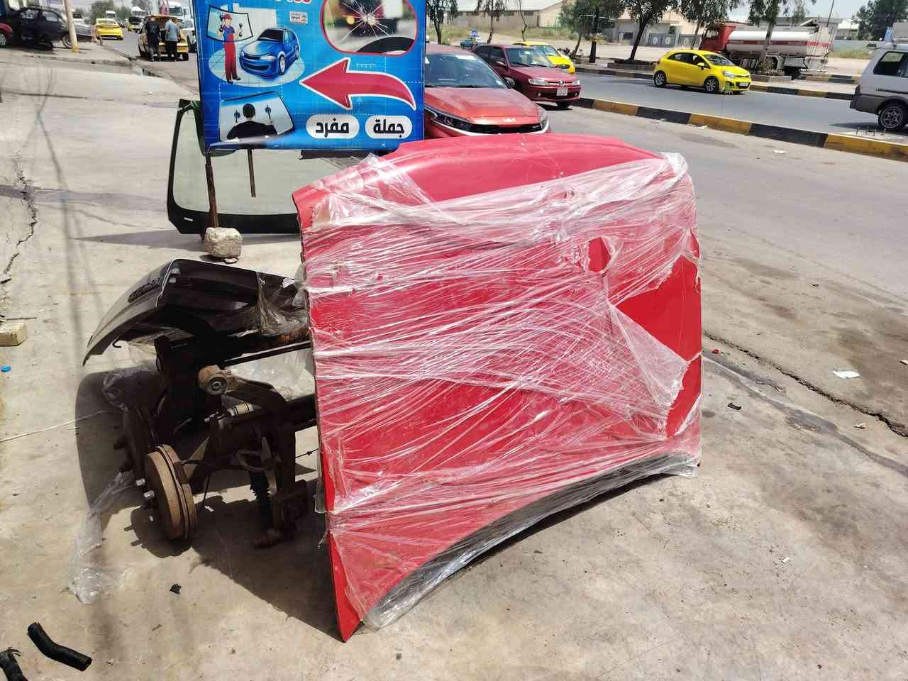 الشاهين بيجو فرنسي
وصول سياره كصه بيجو ٤٠٥ 
لون احمر
 وسلفر رصاصي
موصل حي التأميم مقابل محطه تعبئه التأميم
 *********** واتساب اتصال
*********** واتساب اتصال
يوجد توصيل لكافه محافظاتنا العزيزه
