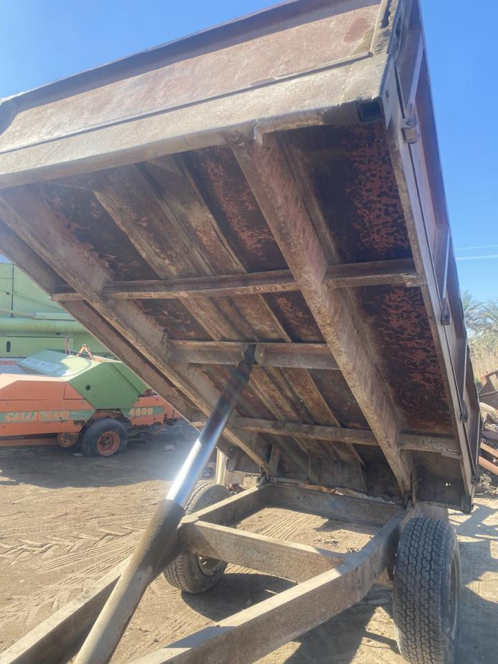 عربانة للبيع قلاب مع معدات فدان خرماشة ديجر للاستفسار ***********     ‭0751 947 3645‬
