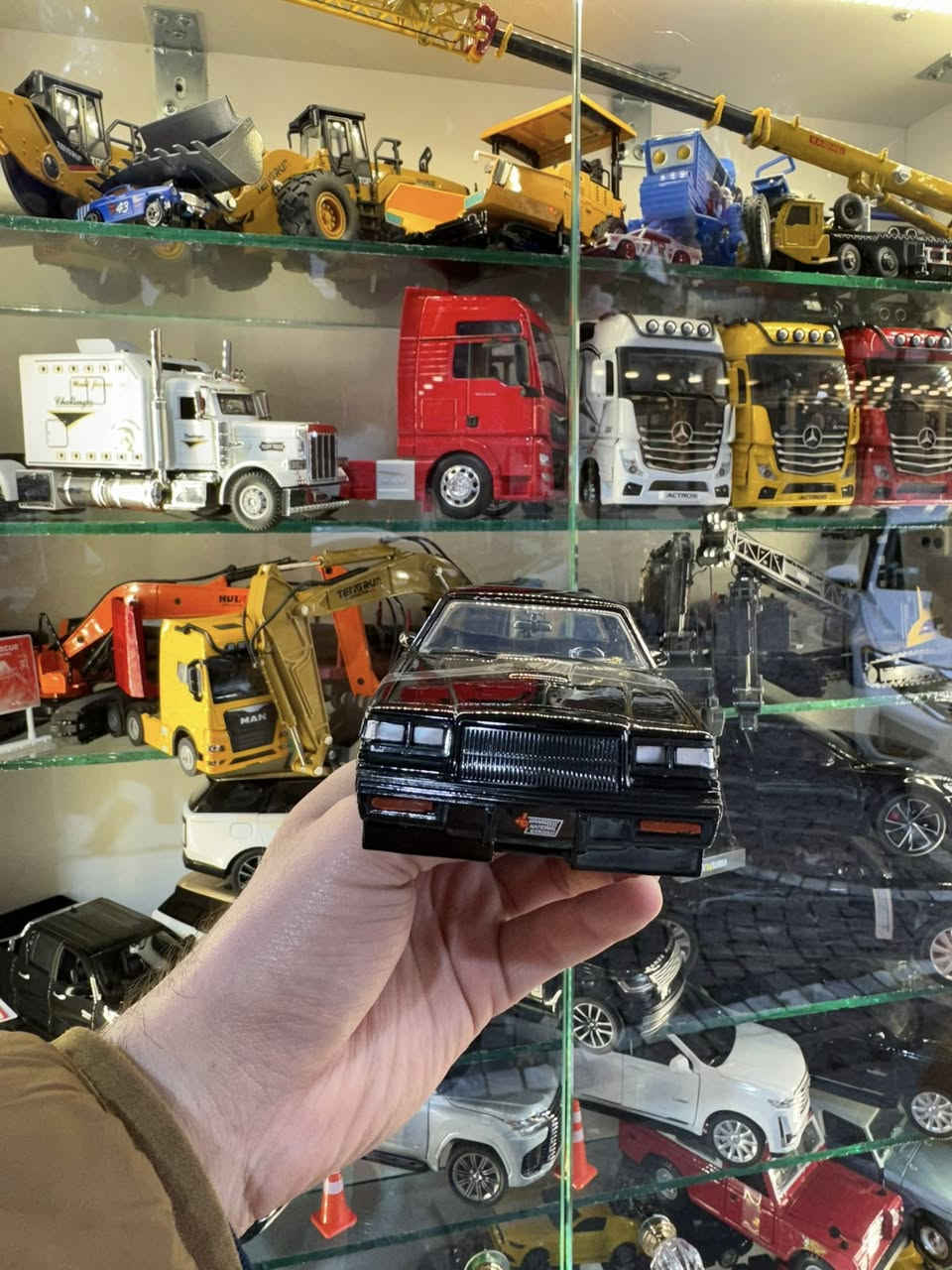 jada
size:1.24
since:1987
buick grand national black
brand:jada
whatsapp:7504053762
توصيل كل محافظات العراق
