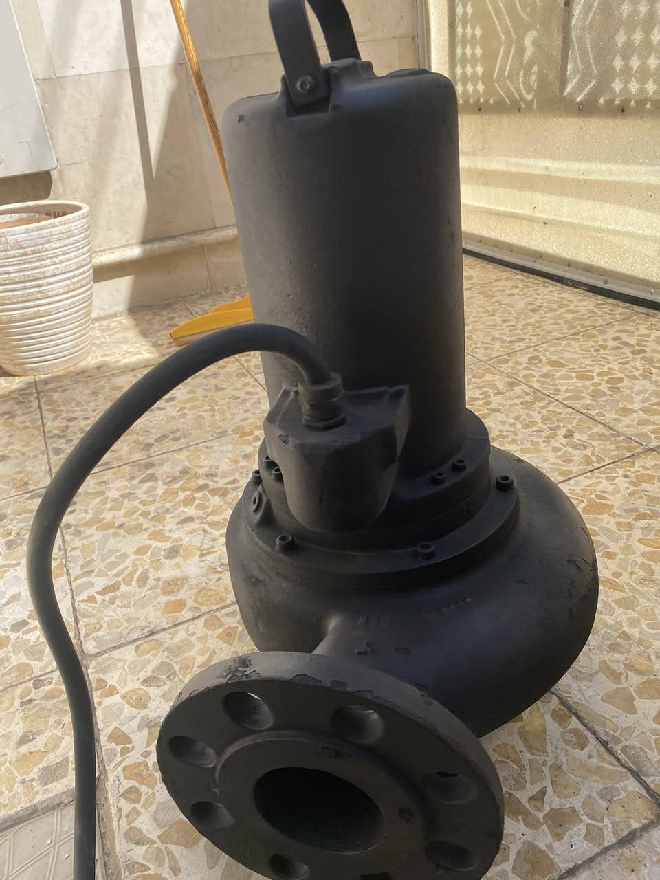 غطاس للبيع جديد غير مستعمل الماني للتواصل ***********
