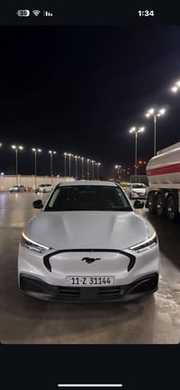 فورد ‏موستانك  2023  كهرباء كامل لون اسمنتي ماشيه 25 الف ميل بطارية لي...