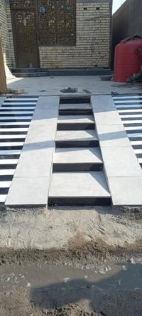 سيراميك أرضي • تغليف درج • صعدات سيارات