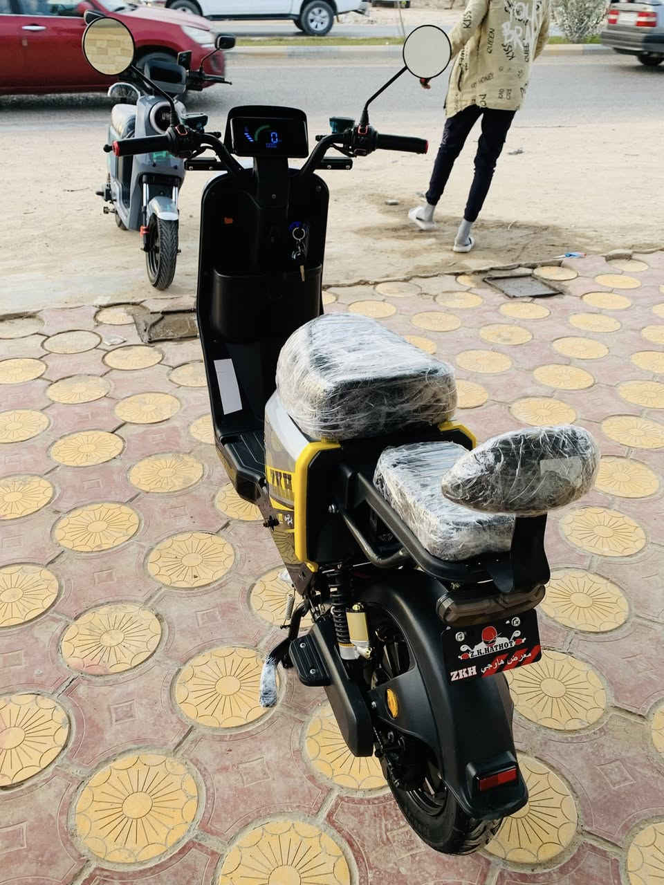 للبيع دراجه نضافه ٩٩/١٠٠ متوزاي عل بيعته مكاني   مديل ٢٠٢٥كوفه عباسيه سعر مناسب  رقم ***********
